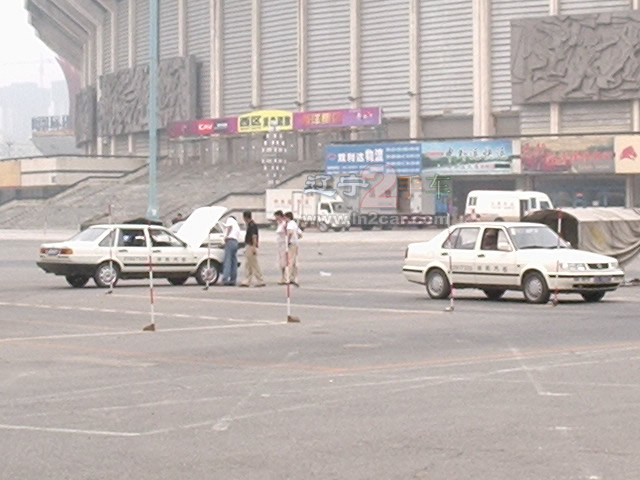 ����Ӱɽ�{У[�D]-�����{У��Ƭ