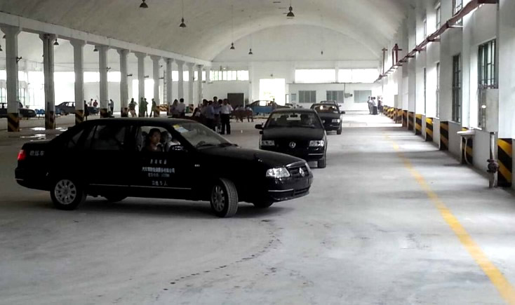 ��(j��)��һ���W(xu��)܇(ch��)�W(w��ng)���]�{У��(j��)���yͨ�{У�҃�(n��i)��܇(ch��)��(ch��ng)