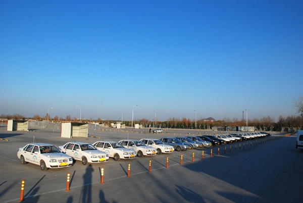 ��(j��)��Ȫ��{У�ھ���(b��o)��